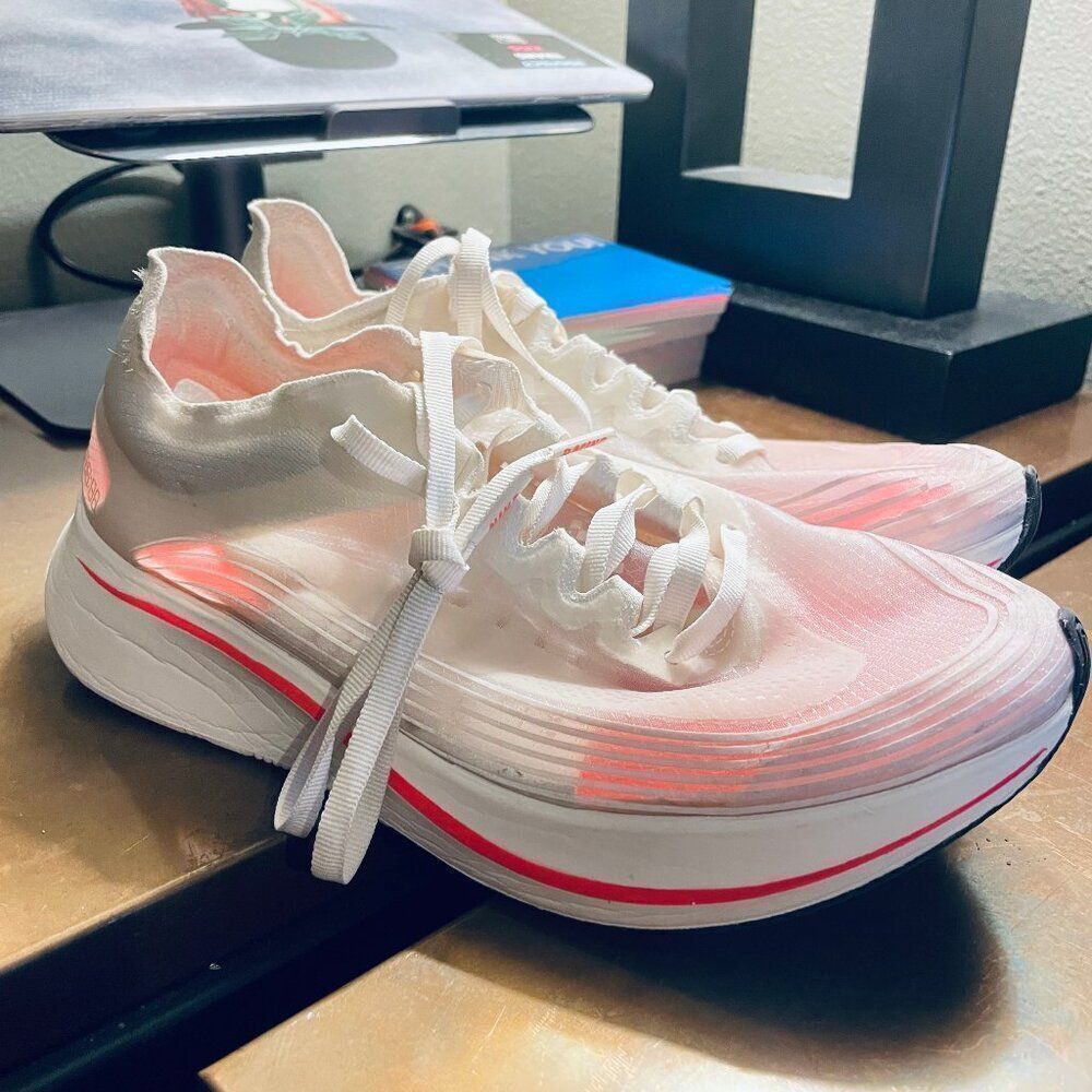 NIKE Shoes ZOOM Fly SP White Sail Bright CRIMSON Size US 8 EUR 39 EUR